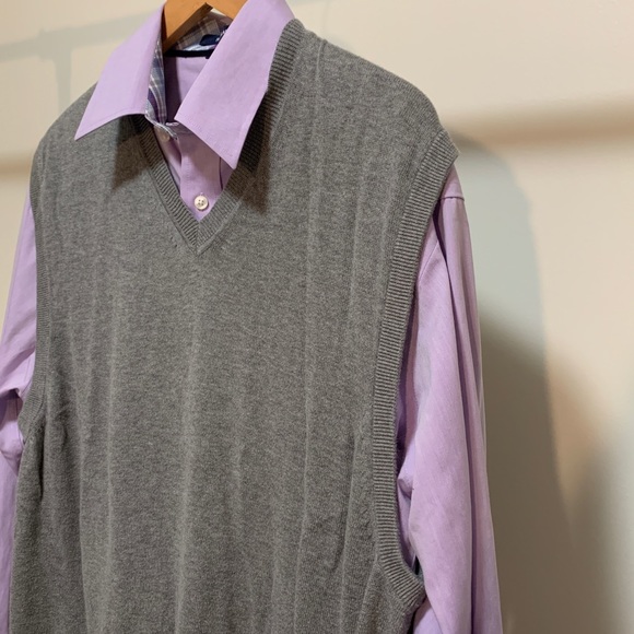 Grey cable knit Sweater Vest - Picture 4 of 11